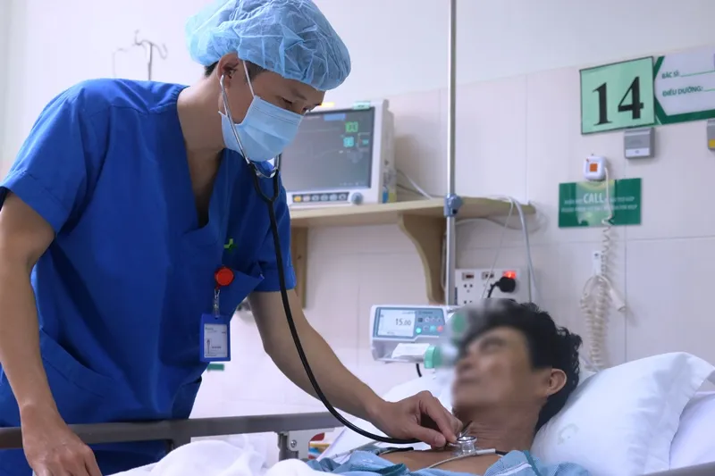 Cứu sống bệnh nhân ngưng tim, ngưng thở sau hơn 30 phút  ảnh 1