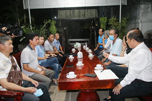 Đồng Tháp họp khẩn trong đêm về 4 ca dương tính với Covid-19 ảnh 1