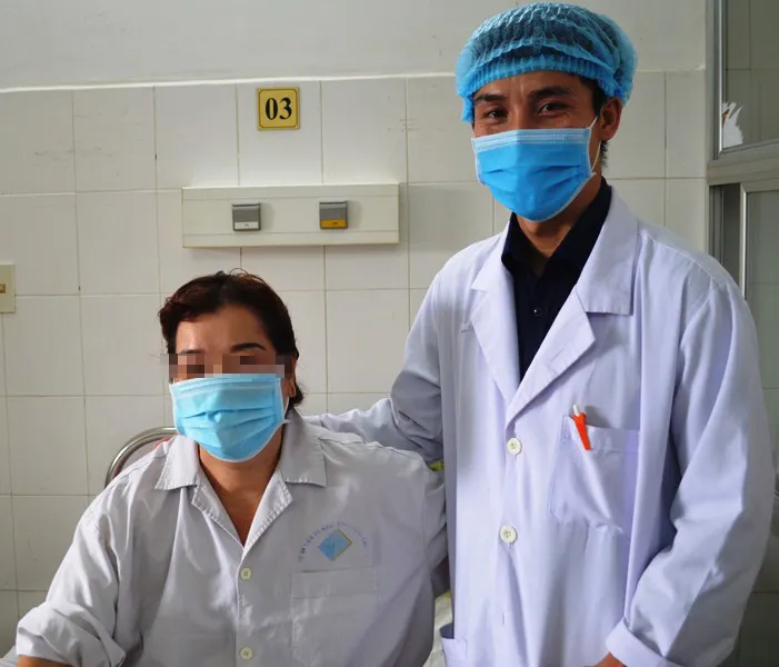 Phẫu thuật thành công cho bệnh nhân tiểu không kiểm soát suốt 43 năm ảnh 1