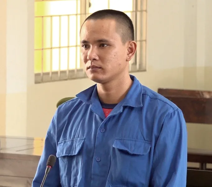 Lĩnh án 8 năm tù vì hiếp dâm con gái ông chủ ảnh 1