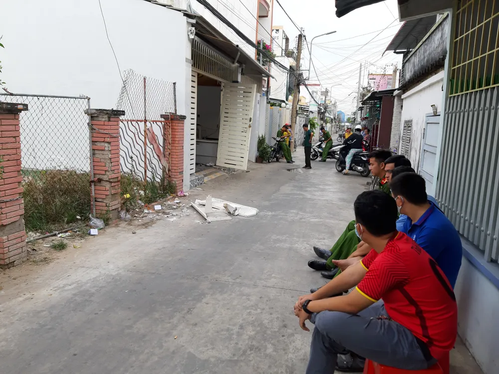 Tiền Giang: Nổ súng loạn xạ trong đêm, một người nguy kịch ảnh 1