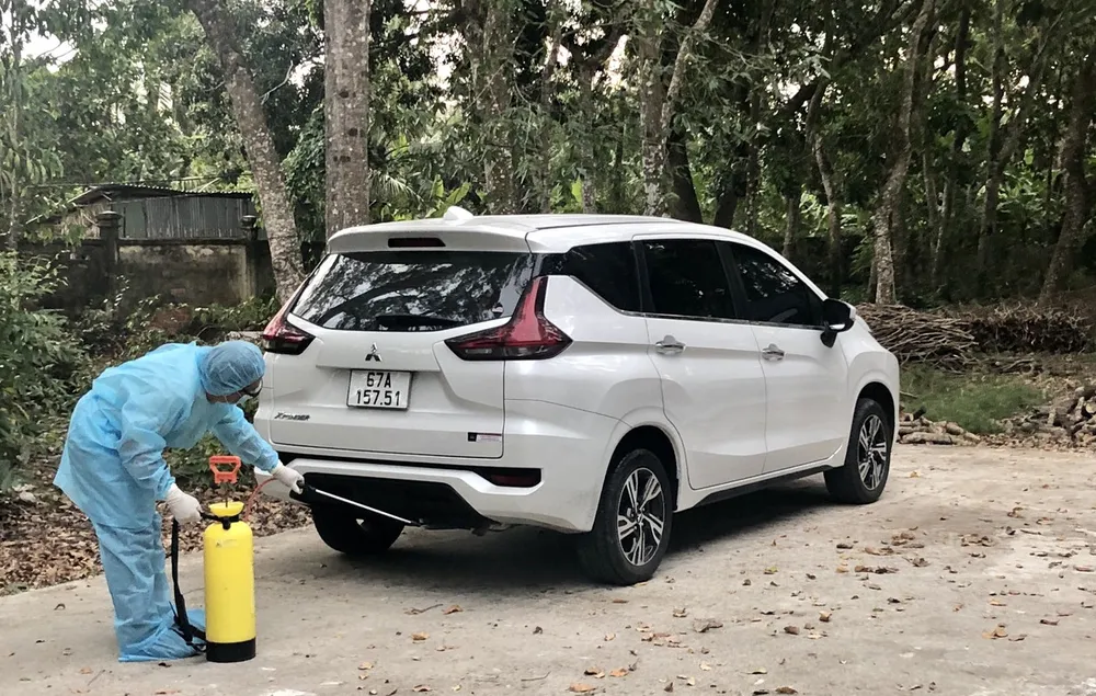 Có 8 người nhập cảnh trái phép cùng bệnh nhân 1.440 ảnh 1