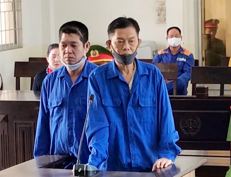    Đốt nhà người tình, hai bị cáo lãnh 43 năm tù ảnh 1