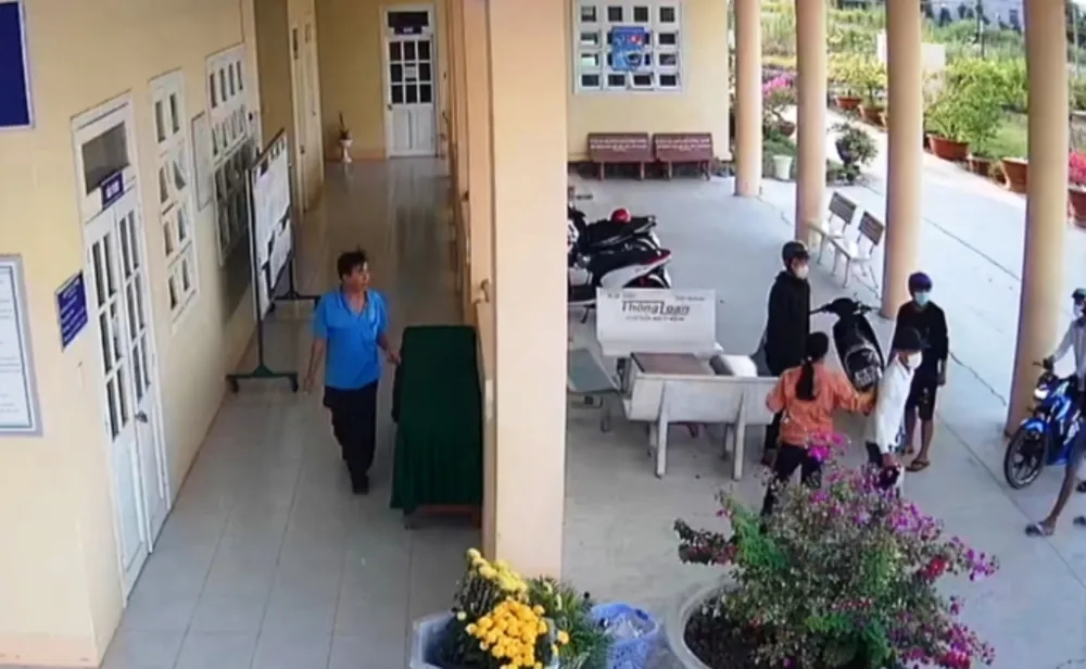 Xông vào trường bắt học sinh chở đi đánh đập dã man: Điều tra, làm rõ 2 vụ hành hung  ảnh 3