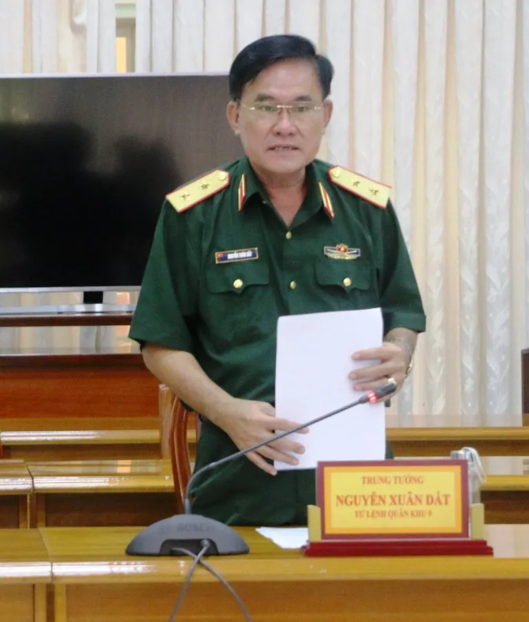 Quân khu 9 hỗ trợ An Giang thu hoạch, vận chuyển nông sản  ảnh 3