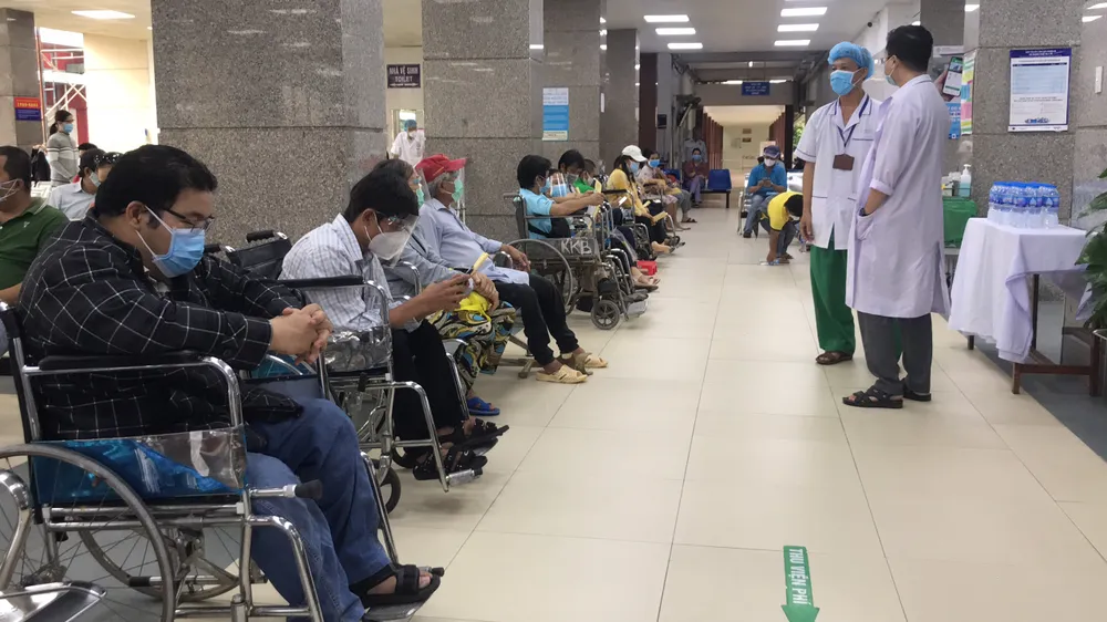 Hàng trăm người khuyết tật ở Cần Thơ được tiêm vaccine Covid-19 ảnh 2