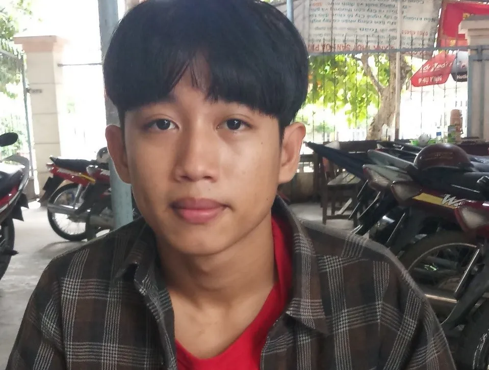 Khởi tố đối tượng tông xe vào lực lượng công an ảnh 1