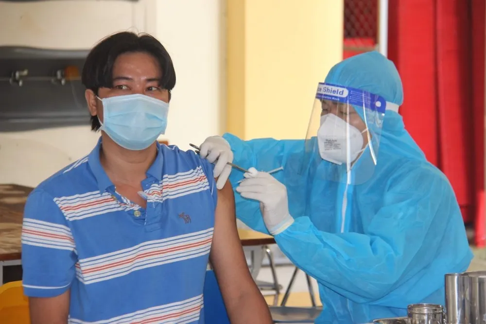 ĐBSCL: Dồn toàn lực để tiêm vaccine nhanh nhất ảnh 2