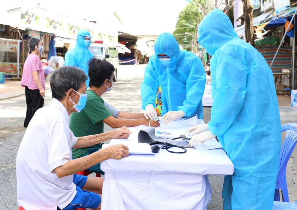 Từ 5 giờ ngày 31-10, TP Long Xuyên áp dụng kinh doanh dịch vụ ăn uống mang đi ảnh 2