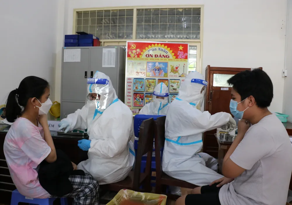 Gần 500.000 người dân đến hạn tiêm mũi 2 Vero Cell nhưng Cần Thơ chỉ đủ đáp ứng 200.000 liều ảnh 2