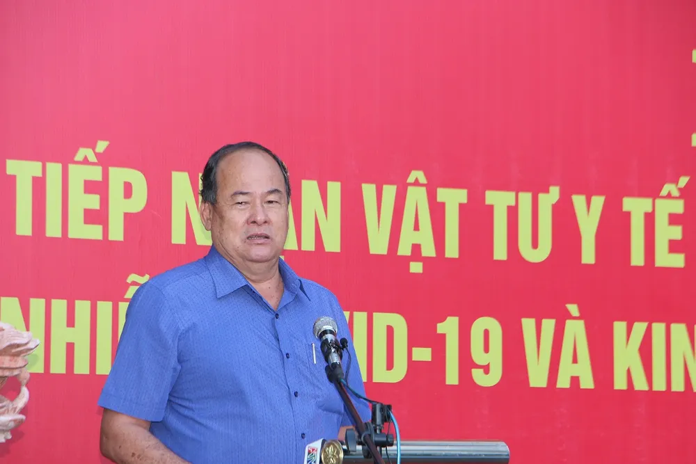 An Giang tiếp nhận hơn 3,2 tỷ đồng vật tư y tế hỗ trợ điều trị bệnh Covid-19 ảnh 2