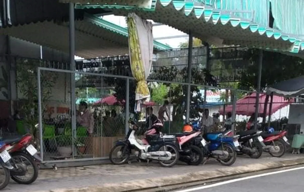 An Giang bỏ việc hạn chế người dân ra đường vào buổi tối ảnh 1