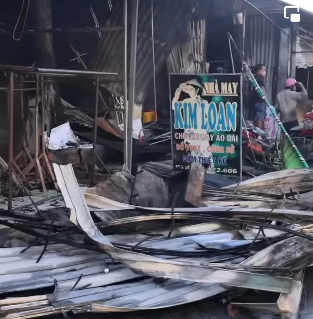 Cháy 40 kiot tại Trung tâm thương mại thị trấn Cái Dầu ở An Giang ảnh 2