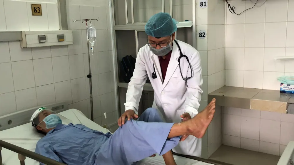 Cứu sống bệnh nhân bị đột quỵ và nhồi máu cơ tim nguy kịch ảnh 1