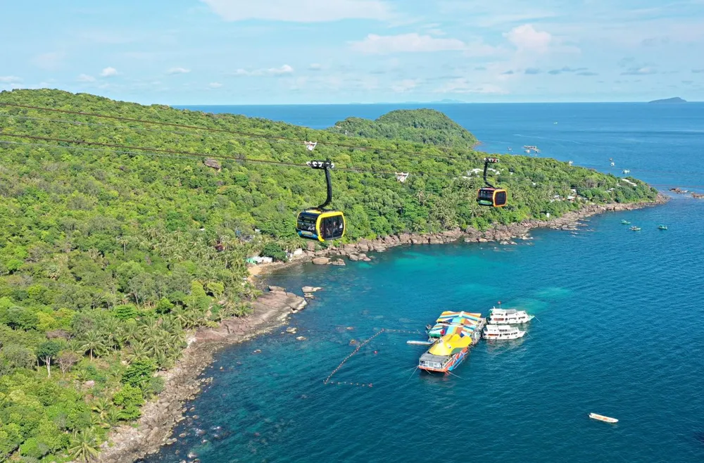 Nhiều khu du lịch ở ĐBSCL đông nghẹt khách trong 4 ngày nghỉ lễ ảnh 1