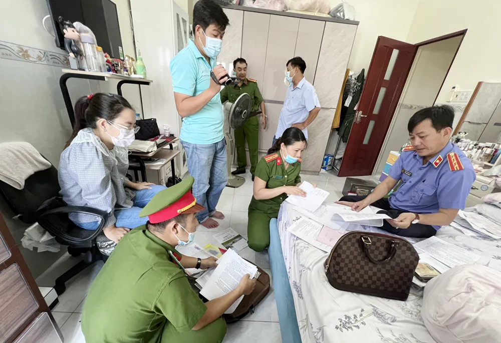 An Giang: Khởi tố, bắt tạm giam đối tượng lừa đảo chiếm đoạt hơn 40 tỷ đồng ảnh 2