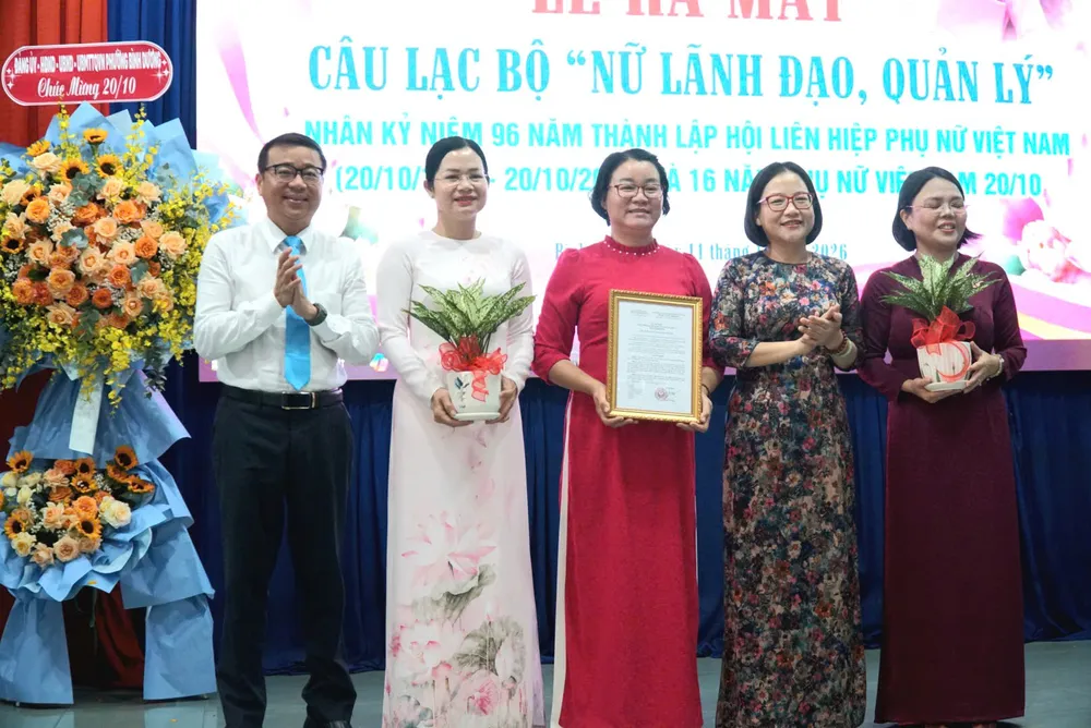 Ra mắt câu lạc bộ nữ lãnh đạo, quản lý phường Bình Dương