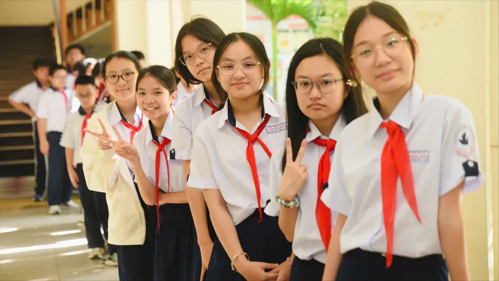 Học sinh hào hứng xem phiên tòa giả định về tình huống bạo lực trên không gian mạng