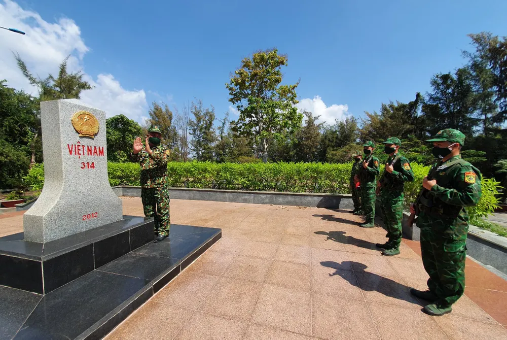 Hoàn thành 84% phân giới cắm mốc trên đất liền Việt Nam-Campuchia ảnh 1