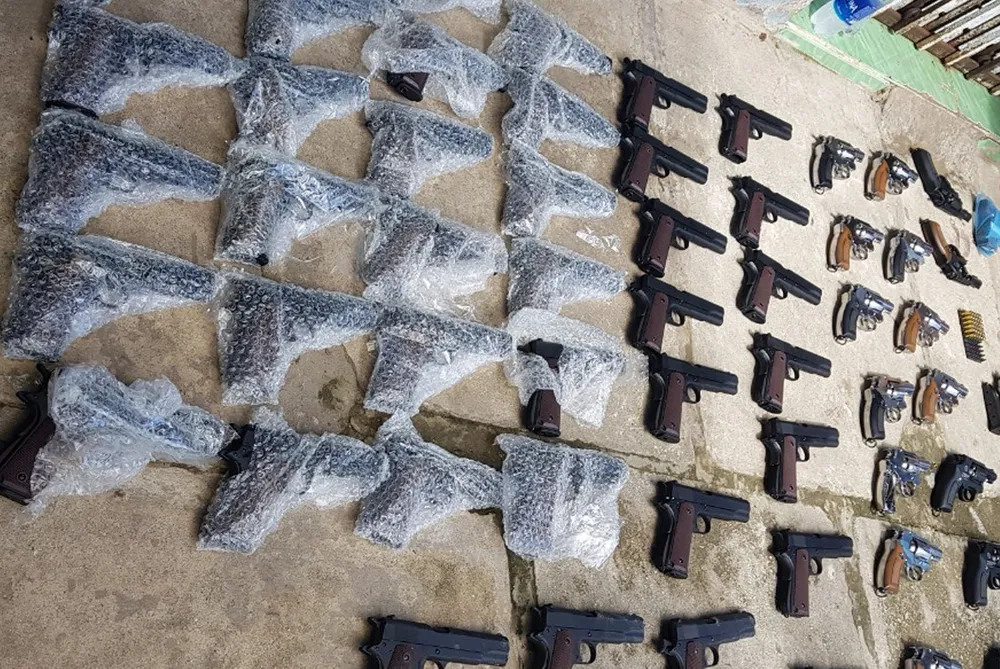 Triệt phá băng nhóm mua bán, chế tạo và tàng trữ trái phép vũ khí quy mô chưa từng có tại Kiên Giang ảnh 2