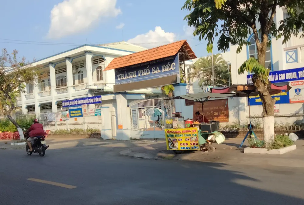 Trường THPT thành phố Sa Đéc – nơi xảy ra vụ việc. Ảnh: QUỐC BÌNH