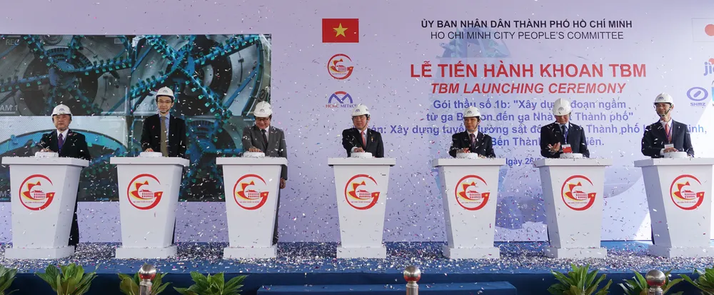 Tuyến metro số 1: Robot TBM 300 tấn bắt đầu khoan xuyên lòng đất ảnh 1