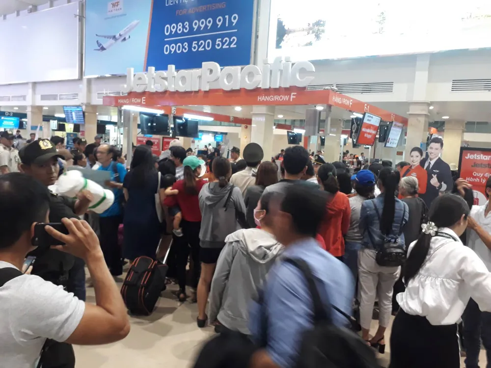 Jetstar Pacific hủy chuyến, bồi thường 200.000 đồng/vé, hàng trăm hành khách bức xúc ảnh 1