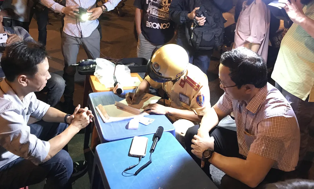 Tổng kiểm tra các đơn vị kinh doanh vận tải trên địa bàn TPHCM ảnh 2