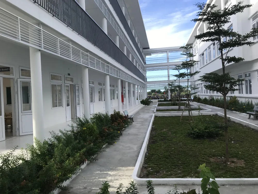 Trungnam Group bàn giao ngôi trường 60 tỷ đồng cho Ninh Thuận trong ngày khai giảng  ​ ảnh 4