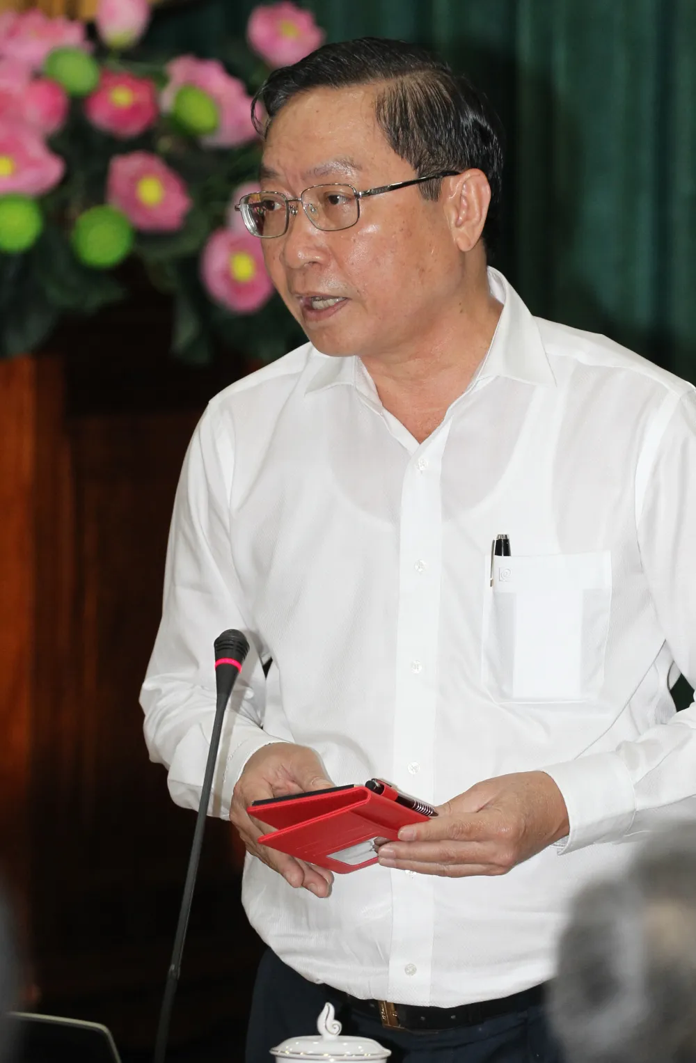 Khử trùng ngay khi hành khách rời phương tiện ảnh 1