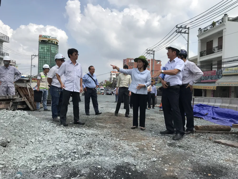 Cầu Bưng chậm tiến độ do vướng thủ tục ảnh 1