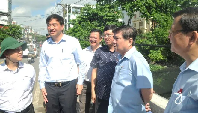 Chủ tịch UBND TPHCM Nguyễn Thành Phong chỉ đạo: Khẩn trương triển khai dự án rạch Xuyên Tâm  ​ ảnh 2