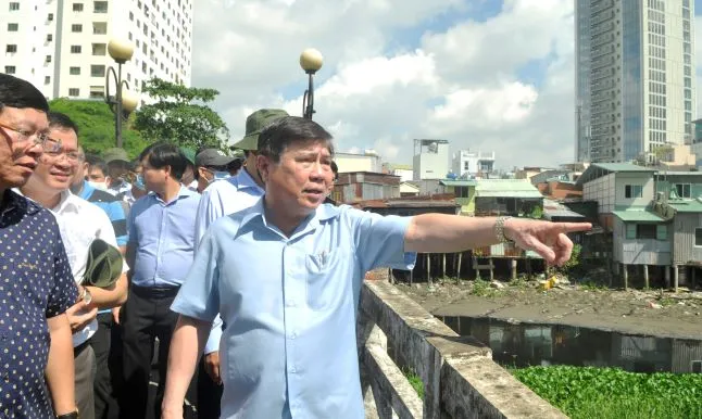 Chủ tịch UBND TPHCM Nguyễn Thành Phong chỉ đạo: Khẩn trương triển khai dự án rạch Xuyên Tâm  ​ ảnh 3