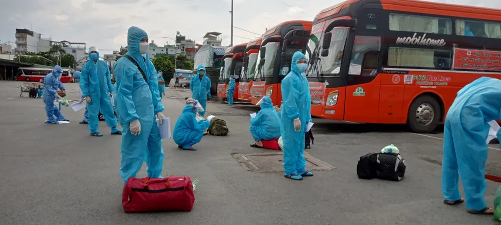 Bình Định, An Giang đón 850 người dân khó khăn về quê tránh dịch Covid-19 ảnh 1