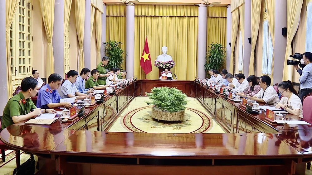Chủ tịch nước Nguyễn Xuân Phúc làm việc với Thường trực Hội đồng Tư vấn đặc xá ảnh 2