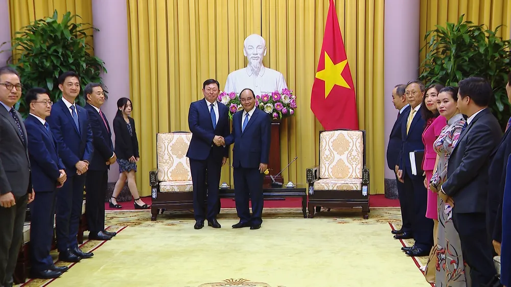 Chủ tịch nước Nguyễn Xuân Phúc mong muốn Tập đoàn Lotte tiếp tục đầu tư nhiều dự án lớn ở Việt Nam ảnh 1