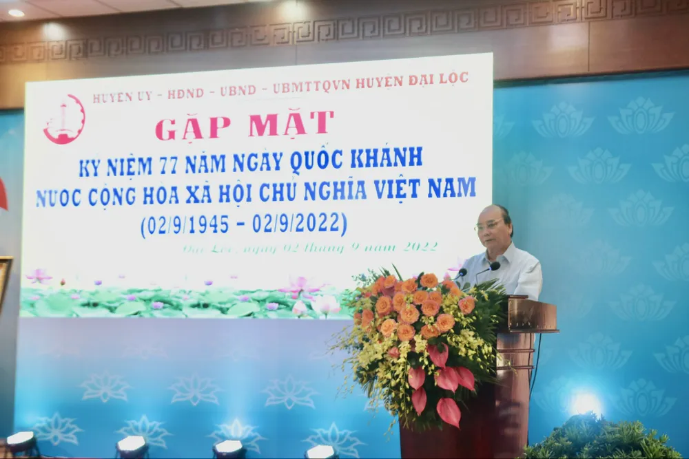 Chủ tịch nước thăm, tặng quà cán bộ lão thành cách mạng tại huyện Đại Lộc, tỉnh Quảng Nam ảnh 1