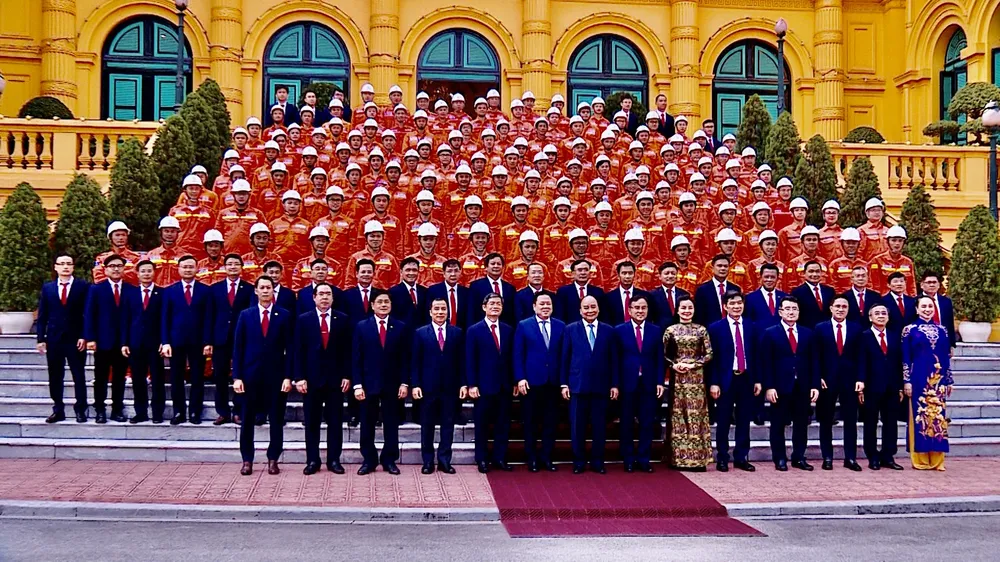 Ngành điện lực đẩy mạnh ứng dụng công nghệ vào vận hành lưới điện quốc gia ảnh 3