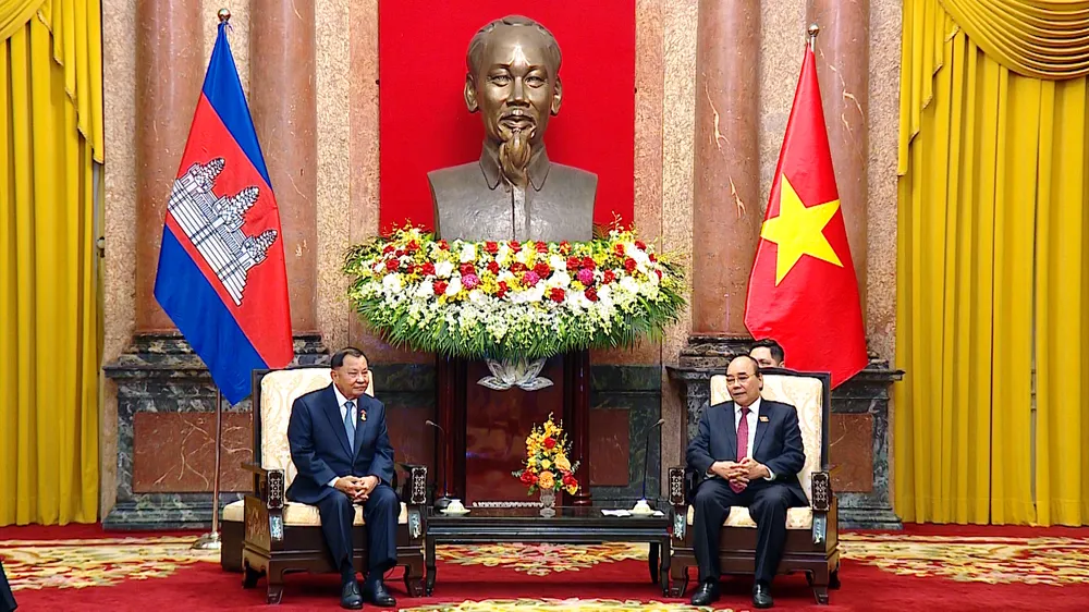 Chủ tịch nước Nguyễn Xuân Phúc tiếp Chủ tịch Thượng viện Vương quốc Campuchia ảnh 3
