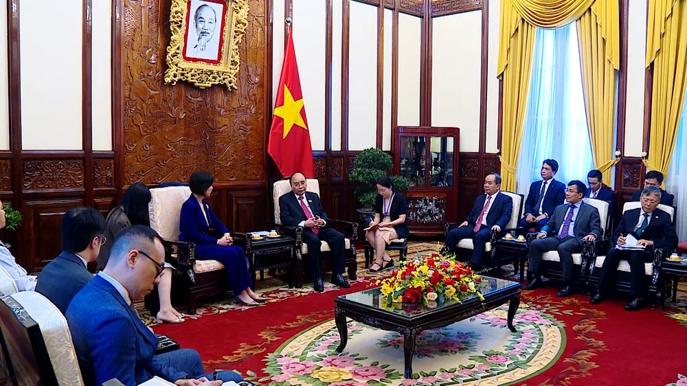 Chủ tịch nước Nguyễn Xuân Phúc tiếp các Đại sứ trình Quốc thư  ảnh 6