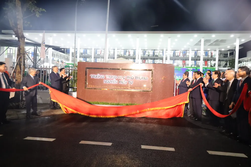 Khánh thành Trường THPT Nguyễn Hiếu Tự đạt chuẩn quốc gia, đầu tư hơn 162 tỷ đồng ảnh 1