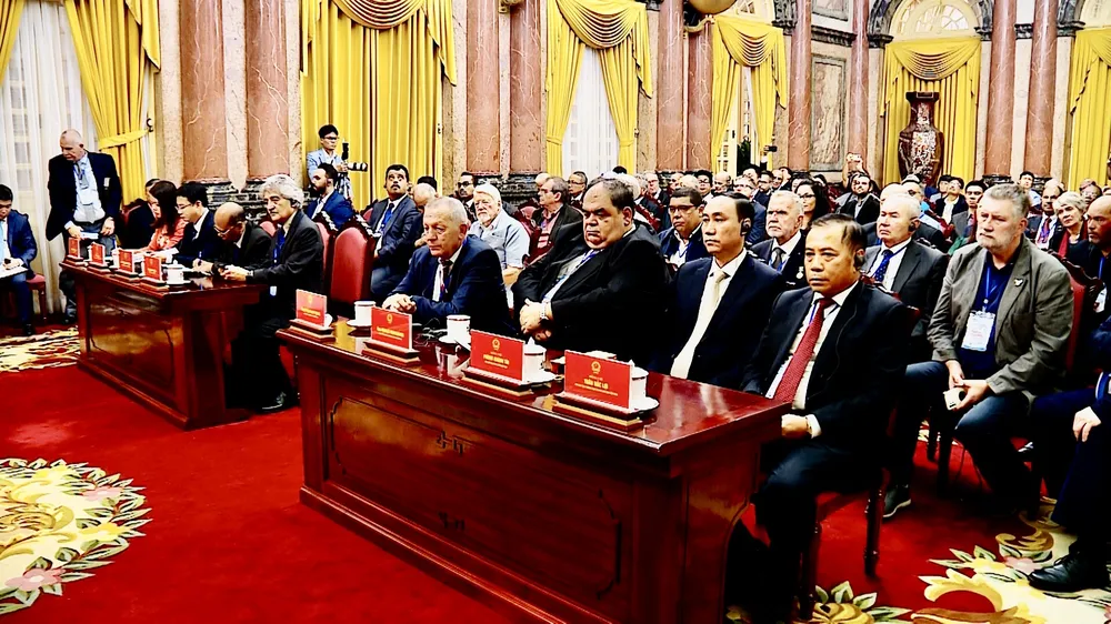 Việt Nam sẽ tiếp tục đóng góp tích cực vào các phong trào hòa bình thế giới ảnh 3