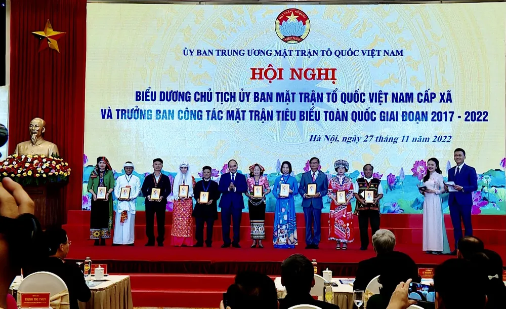  Cán bộ MTTQ cùng đi, cùng ở, cùng làm với nhân dân ảnh 4