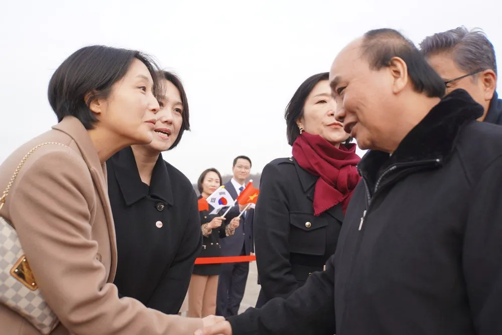 Chủ tịch nước Nguyễn Xuân Phúc đến Seoul, bắt đầu chuyến thăm Hàn Quốc ảnh 5