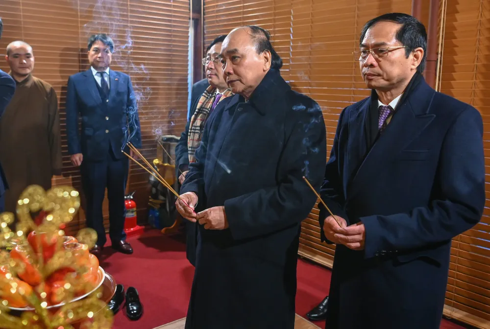 Chủ tịch nước Nguyễn Xuân Phúc gặp gỡ các tổ chức hữu nghị, hợp tác kinh tế, văn hóa, giao lưu nhân dân Hàn - Việt ảnh 1