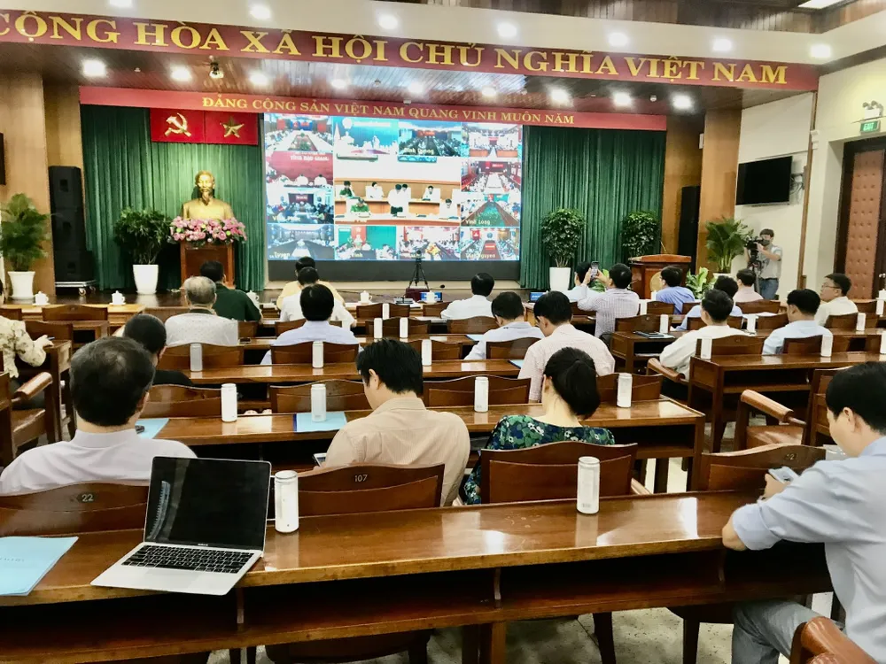 Quang cảnh hội nghị tại đầu cầu TPHCM. Ảnh: QUỐC HÙNG