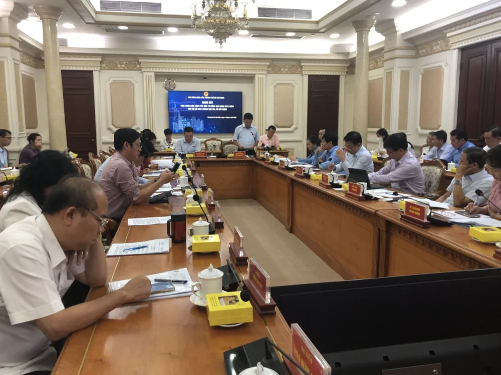 Quang cảnh buổi giám sát. Ảnh: QUỐC HÙNG