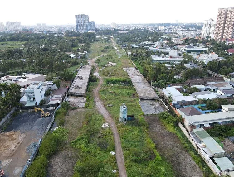 Ngoài các tuyến Metro, các tuyến Vành đai 3,4 cũng khẩn trương xác định quỹ đất để thực hiện các dự án TOD. Ảnh: QUỐC HÙNG