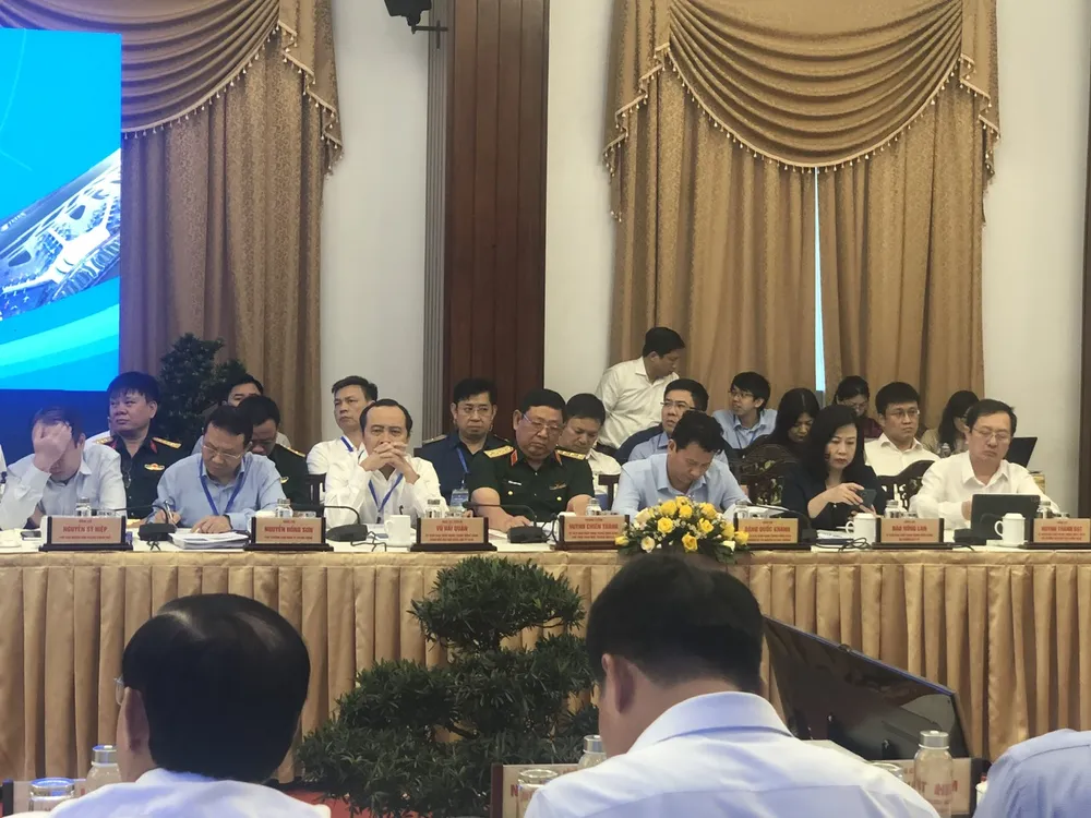 Lãnh đạo các bộ ngành tham dự tại hội nghị. Ảnh: QUỐC HÙNG