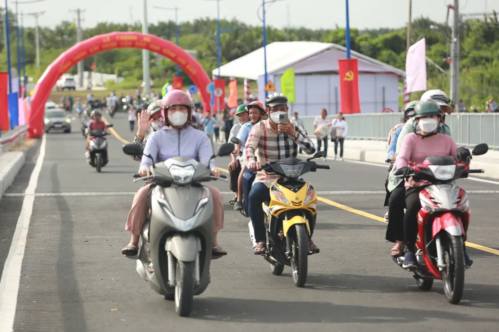 câu cây khô 2.jpg